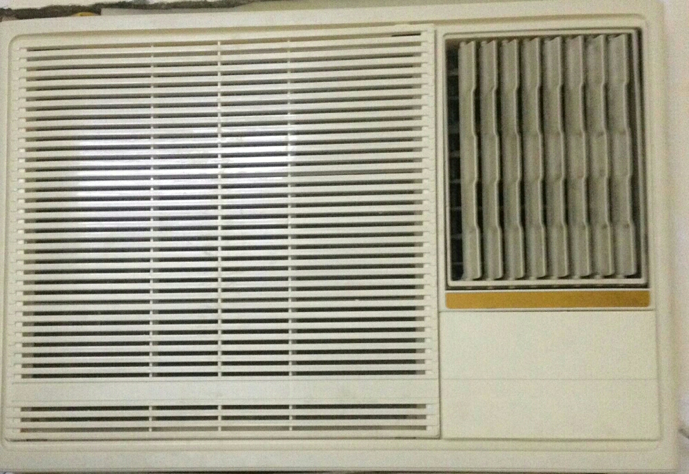 USED PREFECT CONDITION WINDOW AND SPLIT A/C FOR SELL