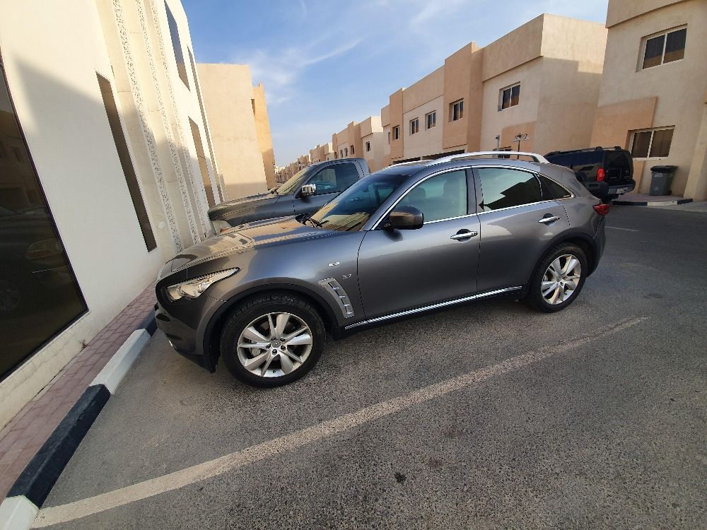 INFINITY QX70 FOR SALE انفينيتي كيواكس ٧٠ للبيع-	Ain Khalid QATAR