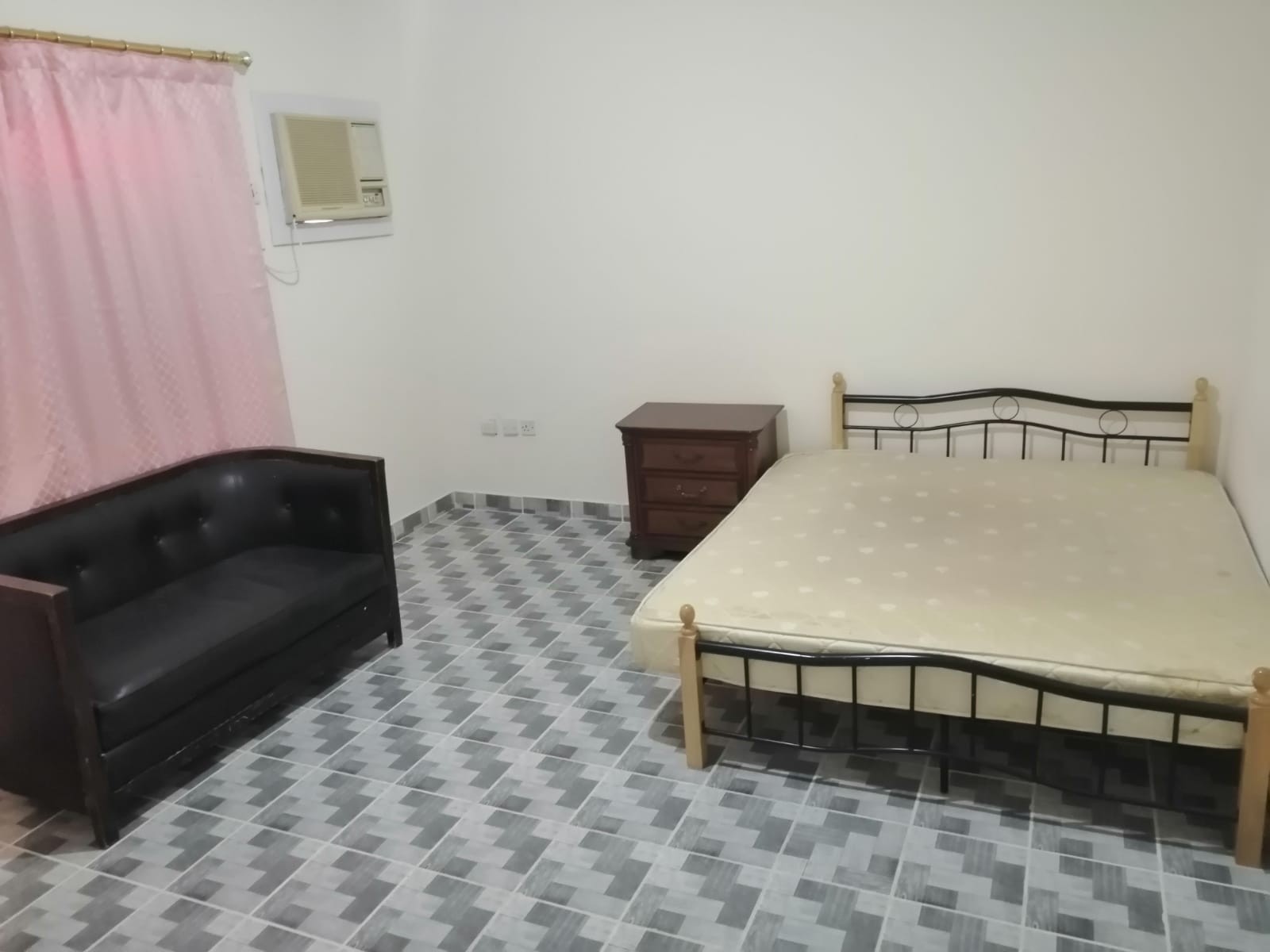 Very good well maintained 1bhk villa rent for excutive ladies at – Al Luqta Qatar