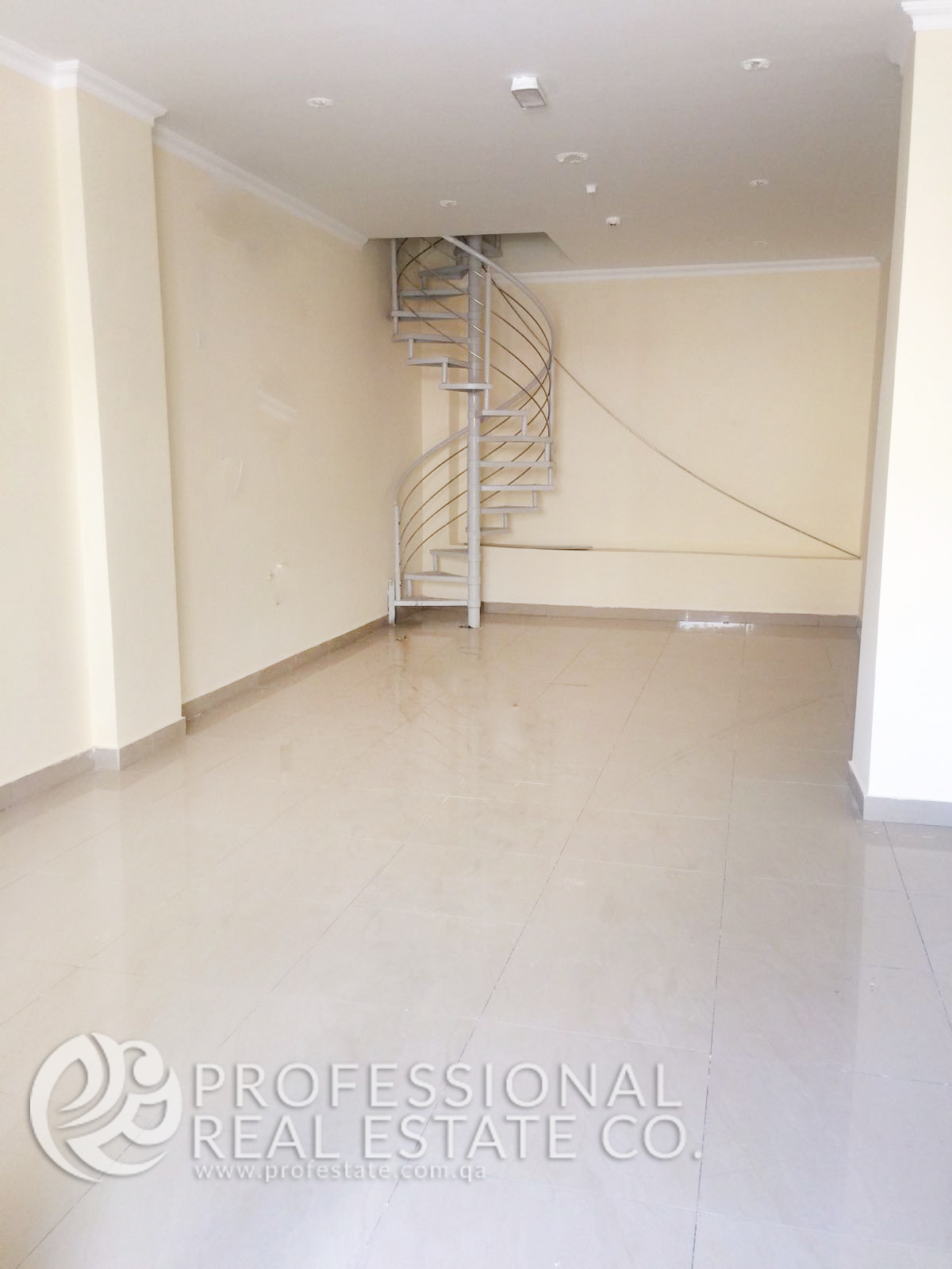 UNFURNISHED, SHOP FOR RENT FEREEJ ABDEL AZIZ- QATAR