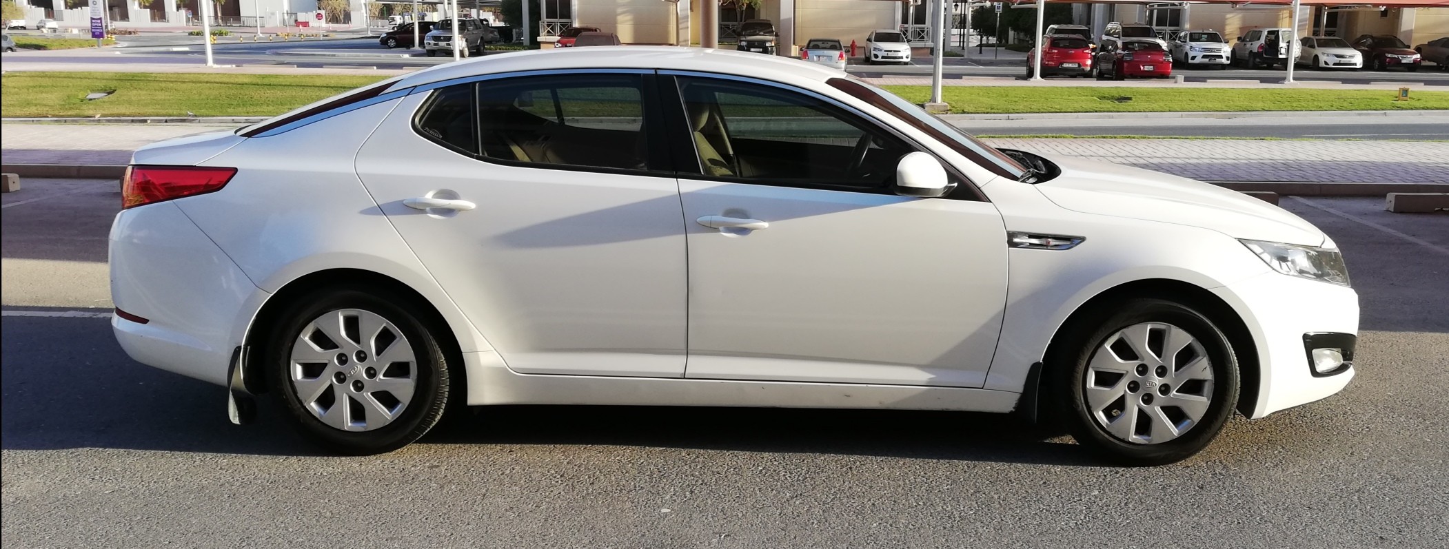 2012 Model Excellent Condition kia optima for sale-Abuhamour Qatar