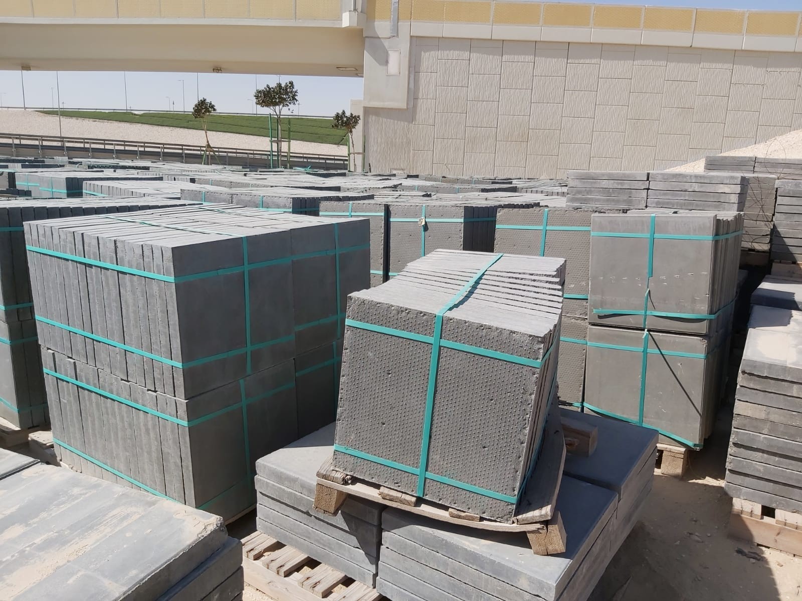 CONCRETE TILES FOR SALE SIZE500mm x 500mm -Qatar