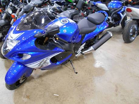 Suzuki Hayabusa 1300, 2017, automatic, 3000 KM, Suzuki Hayabusa for sell.what sap via +971557414952