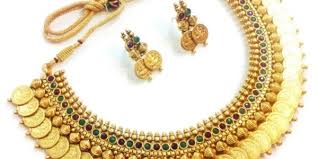 INR 550 / Get latest design woollen toran at best price by Anuradha Art Jewellery