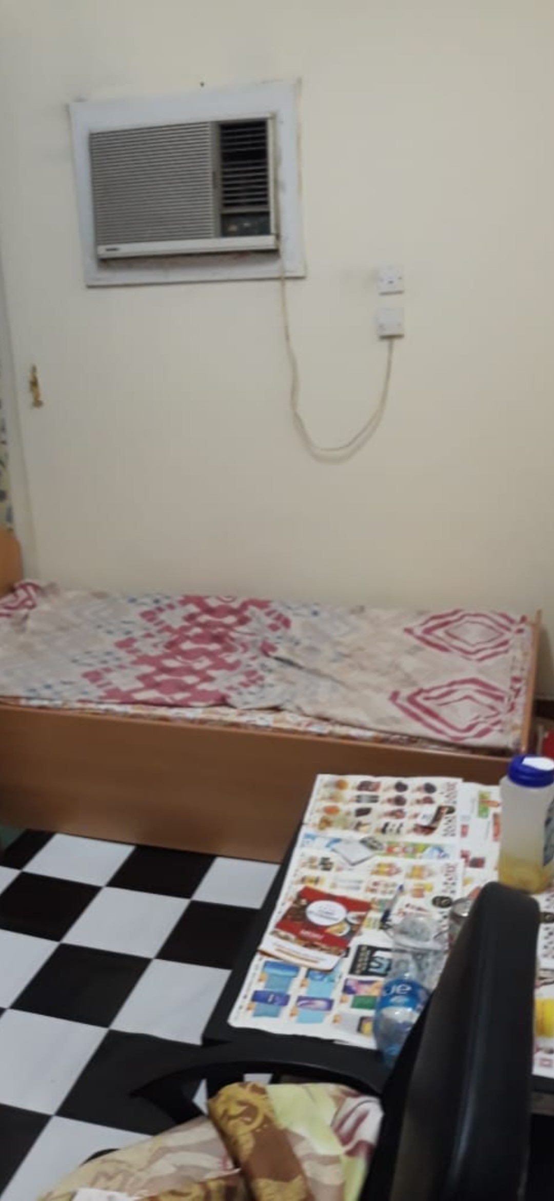 PARTITION INDEPENDENT ROOM AVAILABLE -Qatar