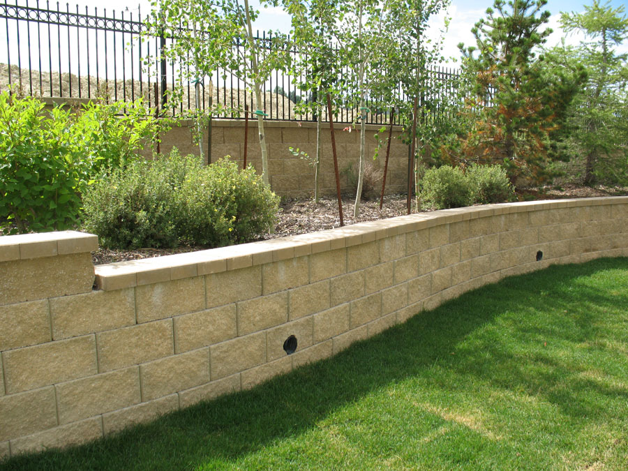 Everlasting Block Retaining Wall-corner stone  Wall Solution Canada