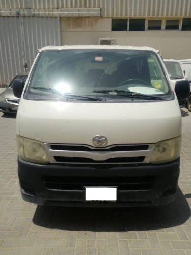 PREFECT CONDITION TOYOTA HI-ACE 2011 COMPANY DELIVERY VAN FOR SALE (NEGOTIABLE)