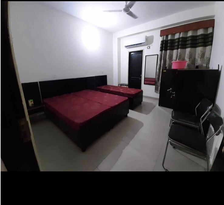 PG Accommodation available in Ludhiana for BOYS at very reasonable price