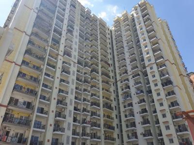 Book 2 BHK flat in Ghaziabad for urgent sale