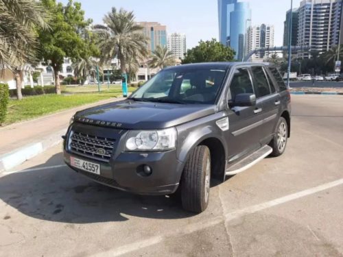 Neat and good condition 2010 , model Land rover for urgent sale -Abu-dhabi