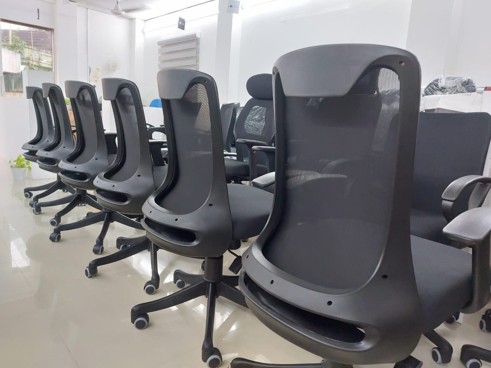 WOOLZAK OFFICE CHAIRS-A BRANDED ISO CERTIFIED COMPANY FOR OFFICE CHAIRS